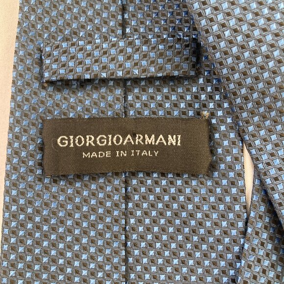 Georgio Armani Italian Silk Handmade Pin Dot Necktie Tie - Picture 3 of 5